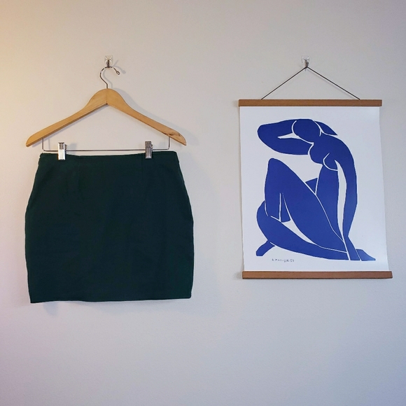 Green Skirt - Picture 2 of 2